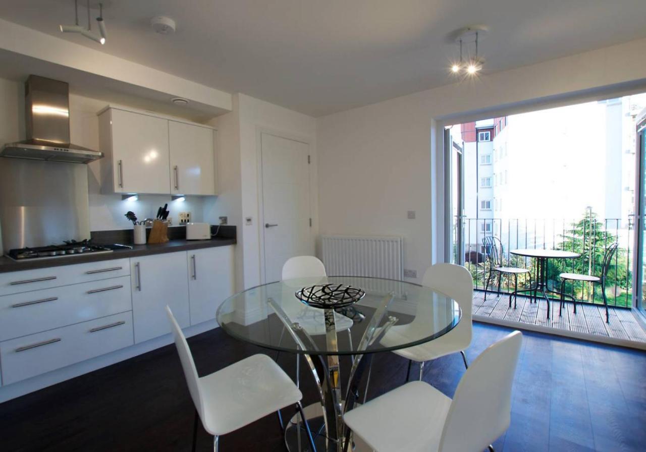 Altido Bright City Centre 2Bed, 2Bath With Free Parking Edinburgh Kültér fotó